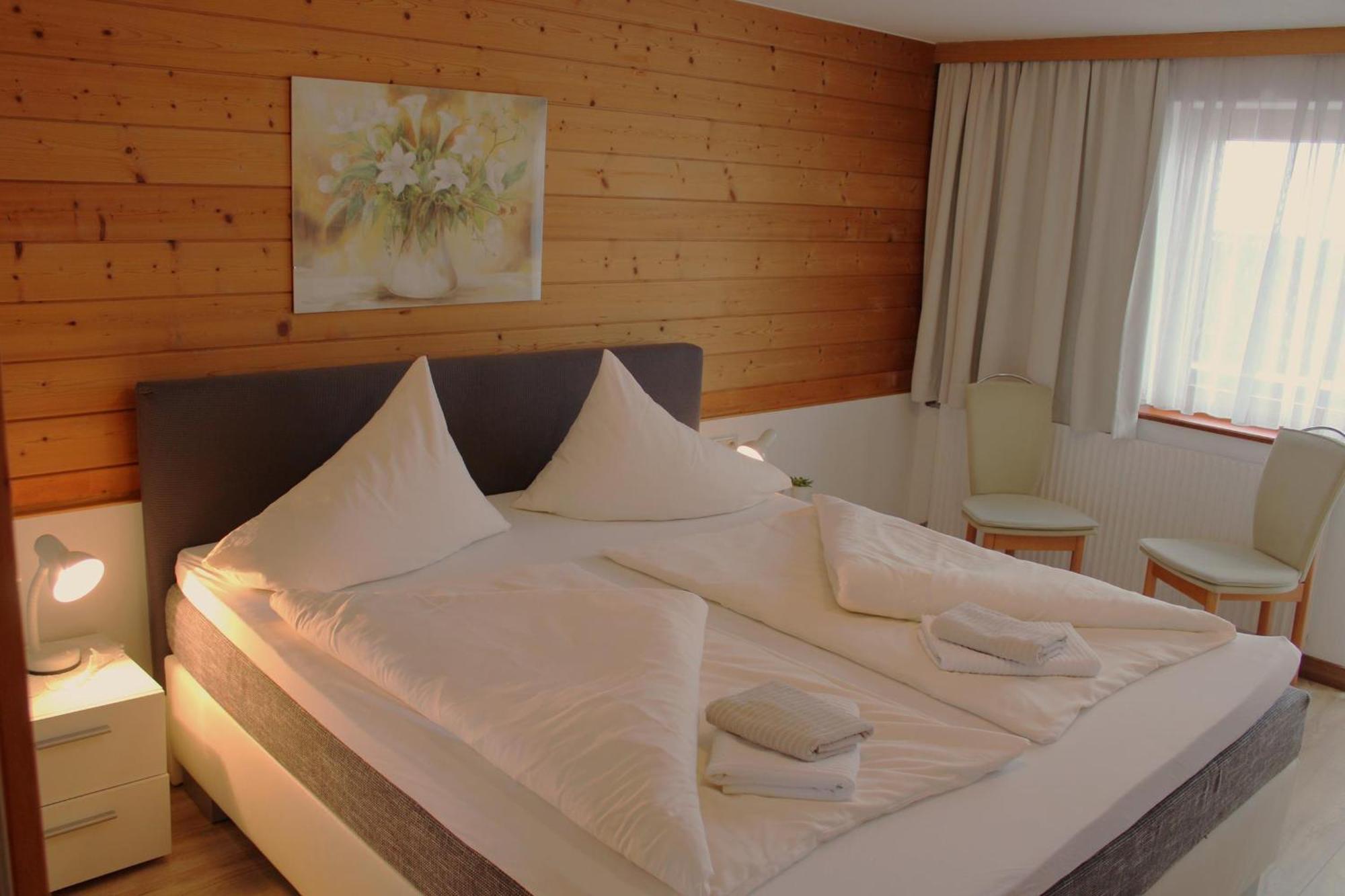 Alpenfeder Landhaus Heidi 施伦斯 外观 照片